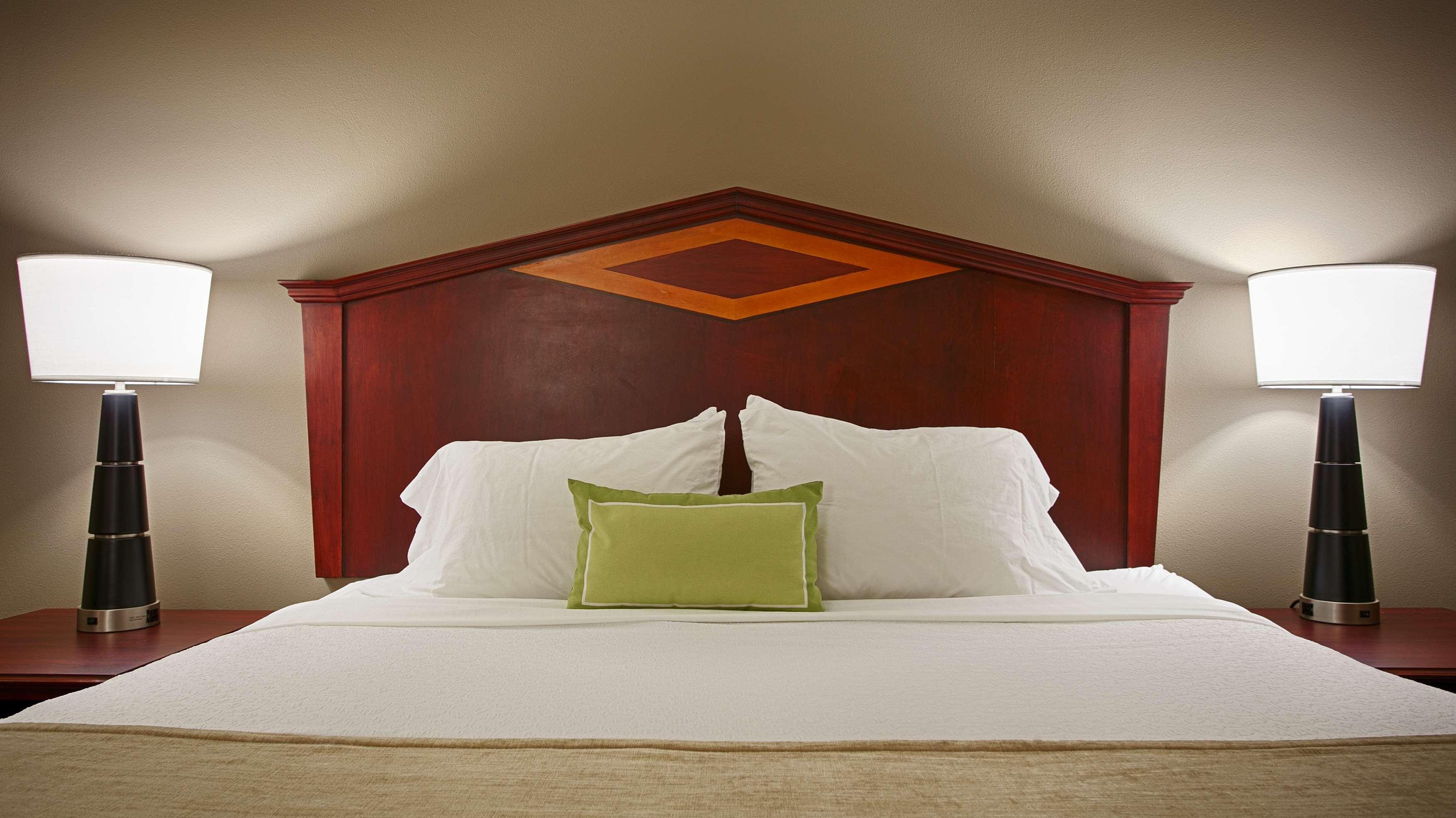 Best Western Plus Willmar Exterior photo