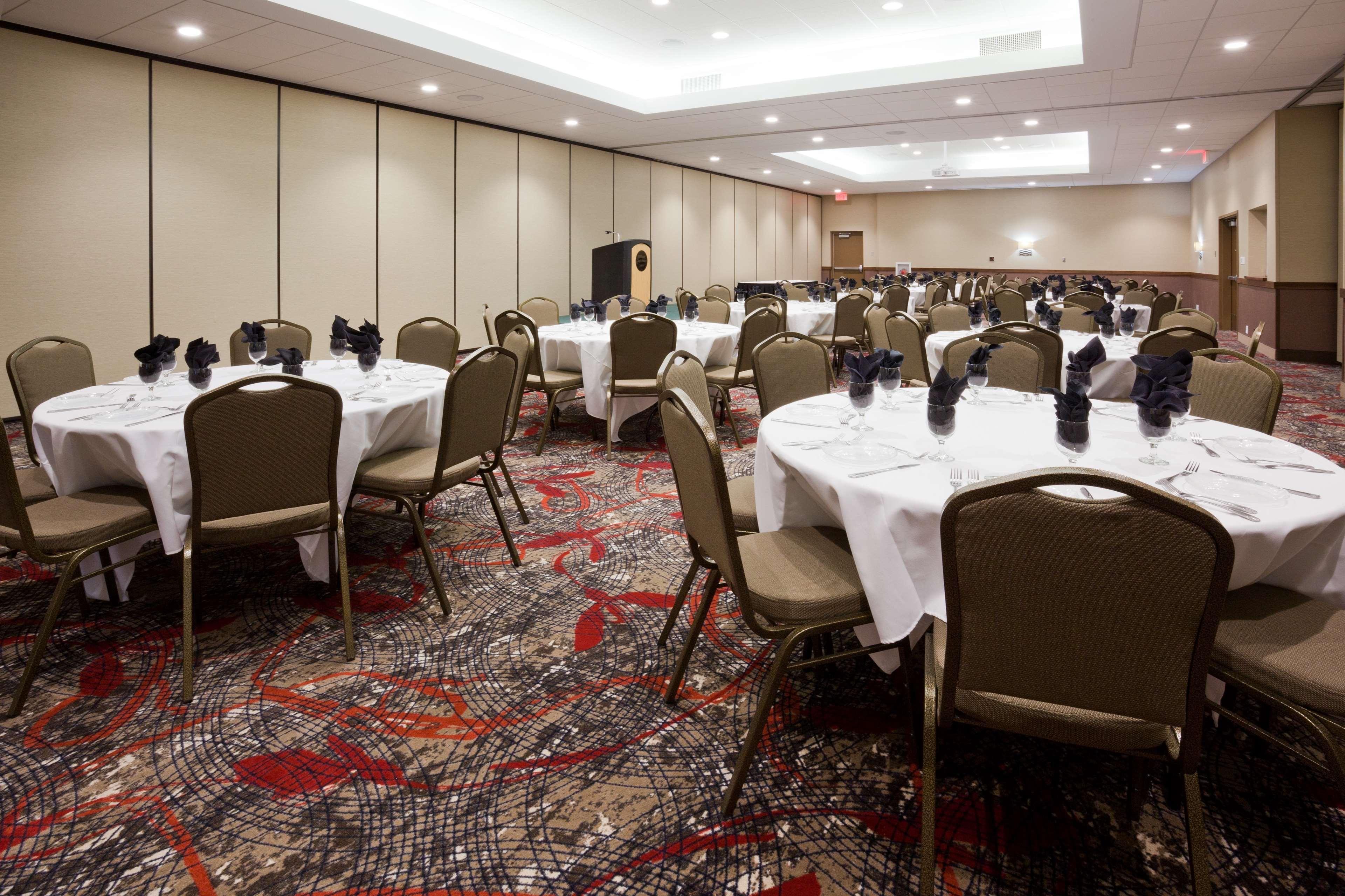 Best Western Plus Willmar Exterior photo