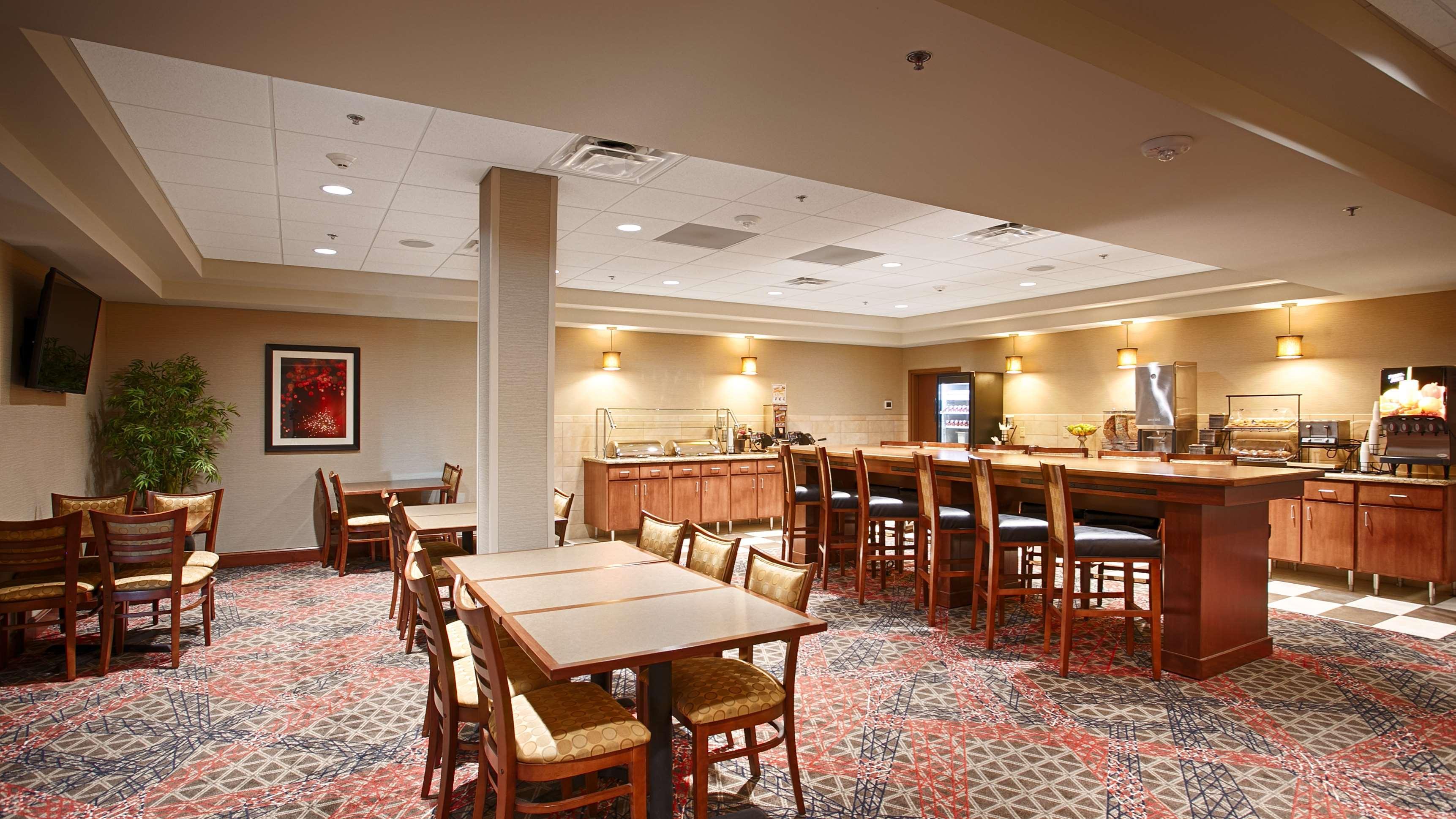 Best Western Plus Willmar Exterior photo
